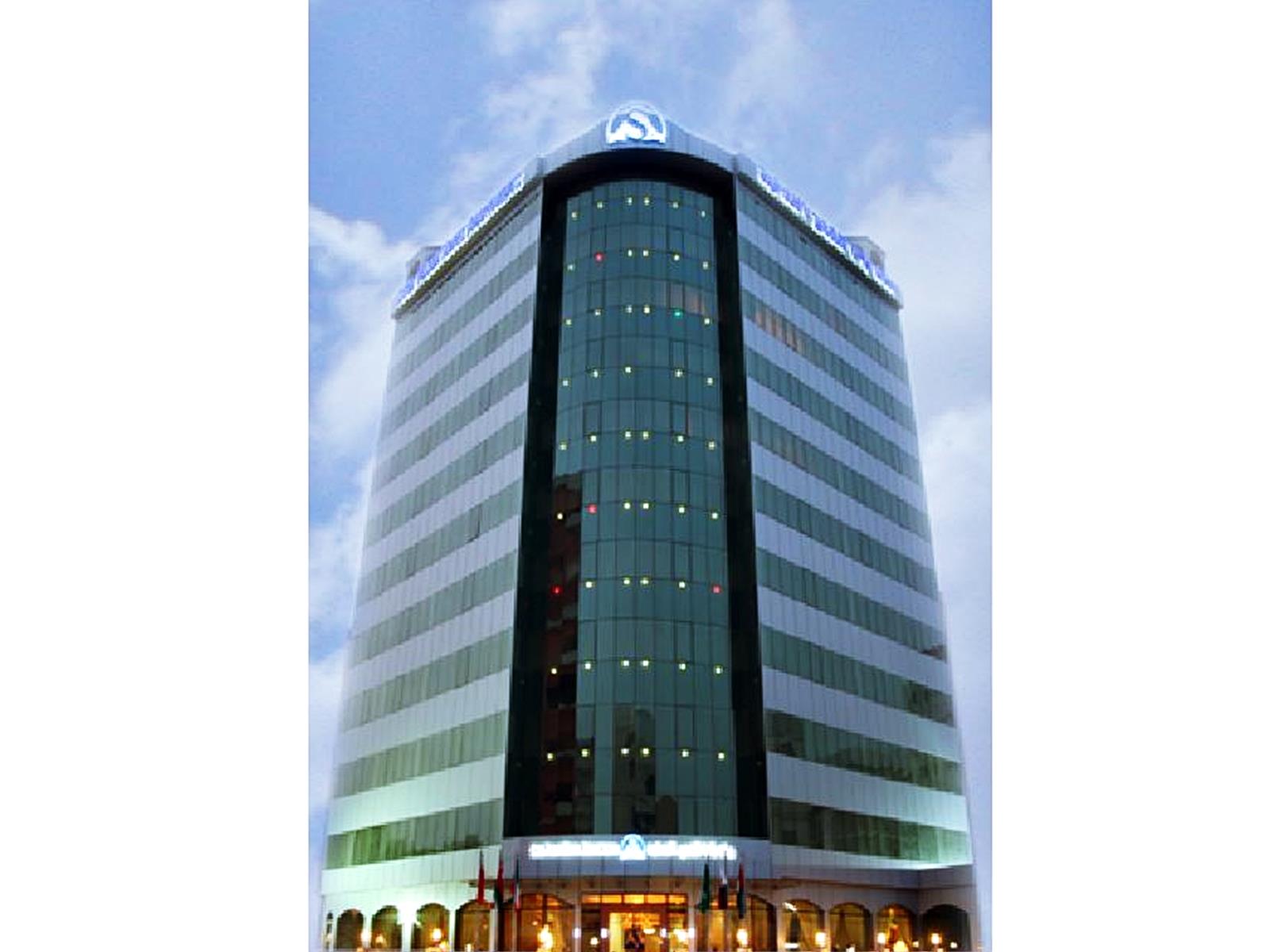 Sara Plaza Hotel 4*