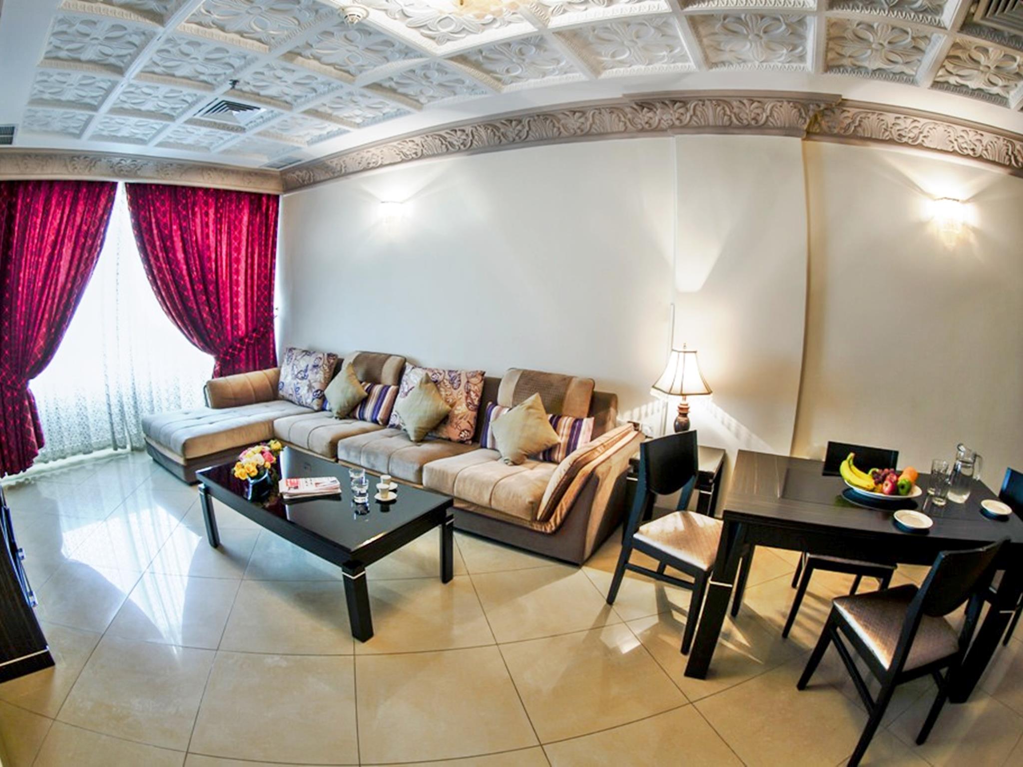 Sara Plaza Hotel 4*