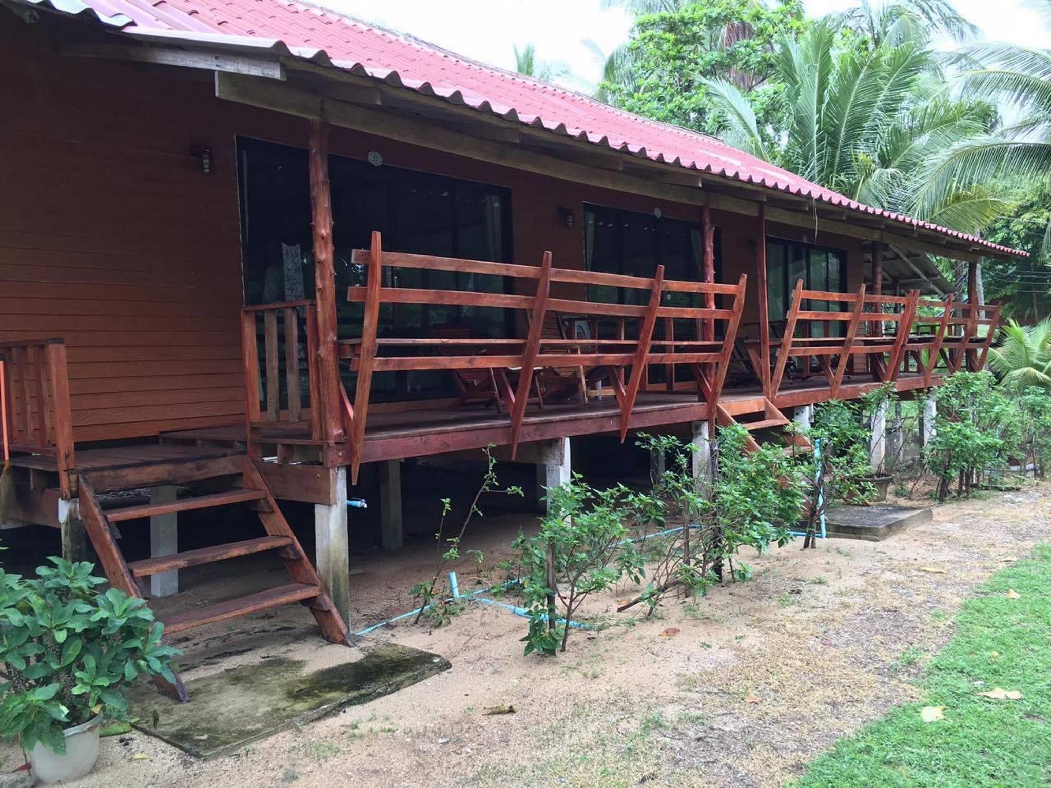 Libong Beach Resort 2*