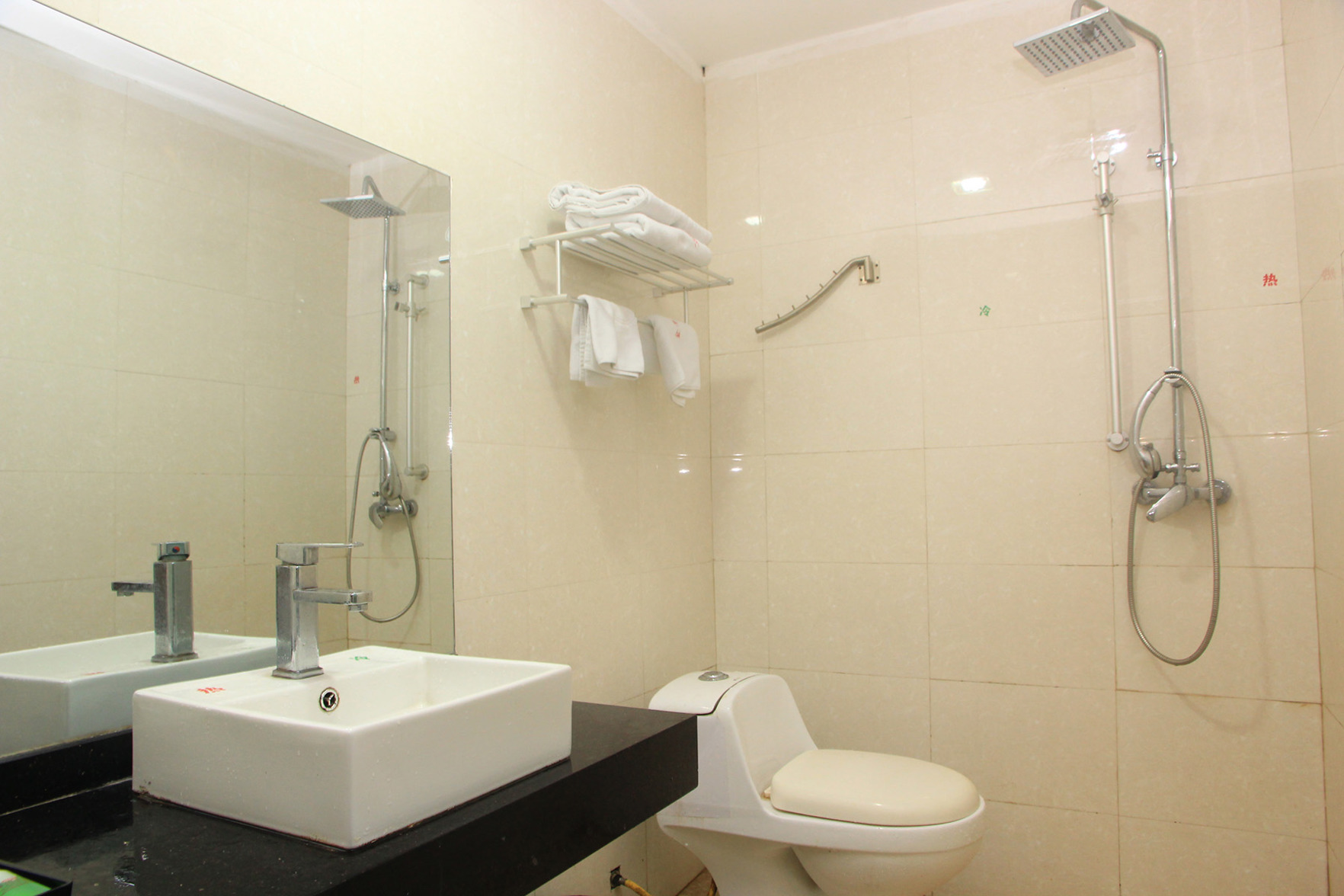 Guangzhou Jintan Fashion Hotel (Zhongluotan Subway Station) 2*