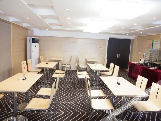 Zhanghe Hotel 3*