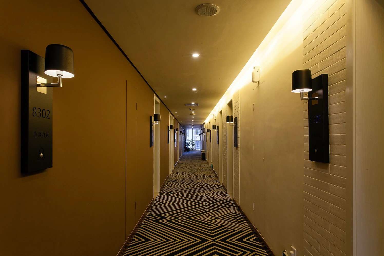 Zhanghe Hotel 3*