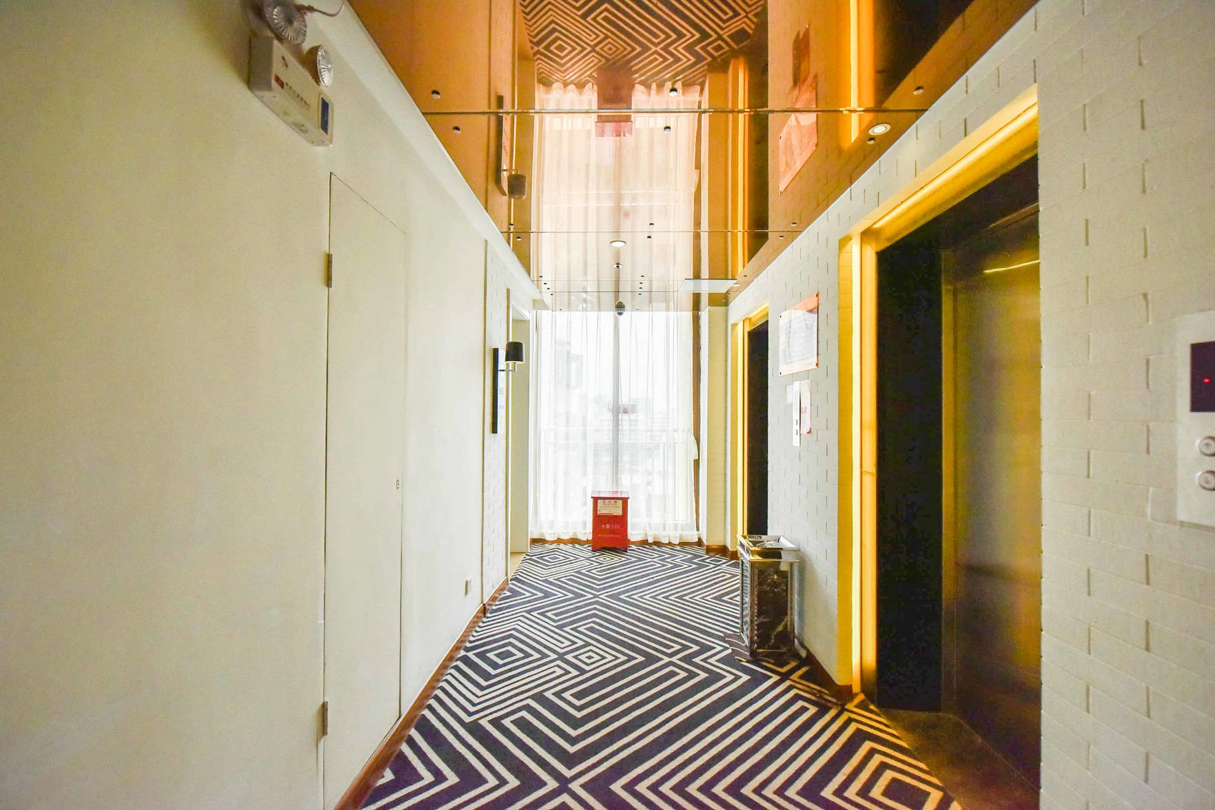 Zhanghe Hotel 3*