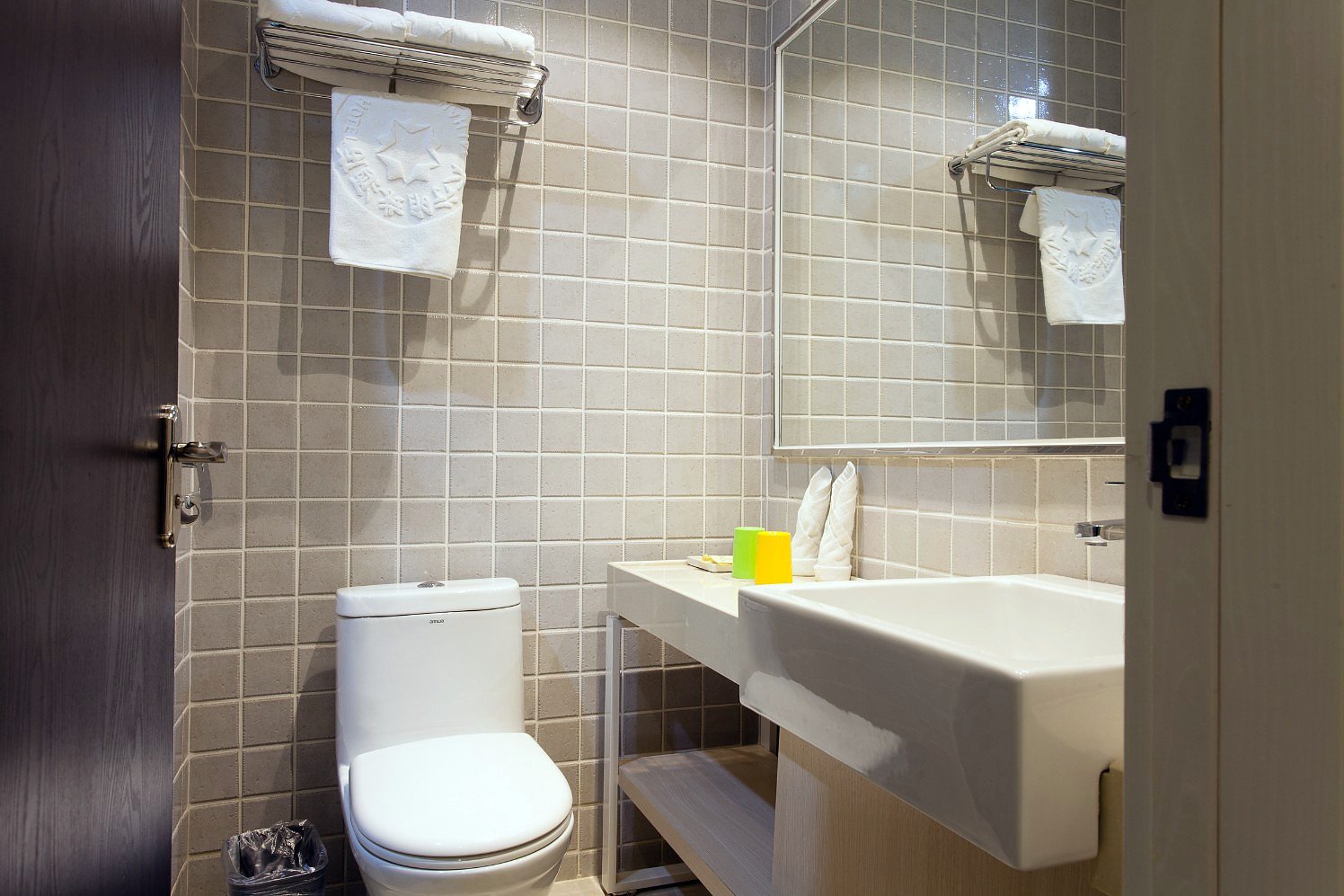 Zhanghe Hotel 3*
