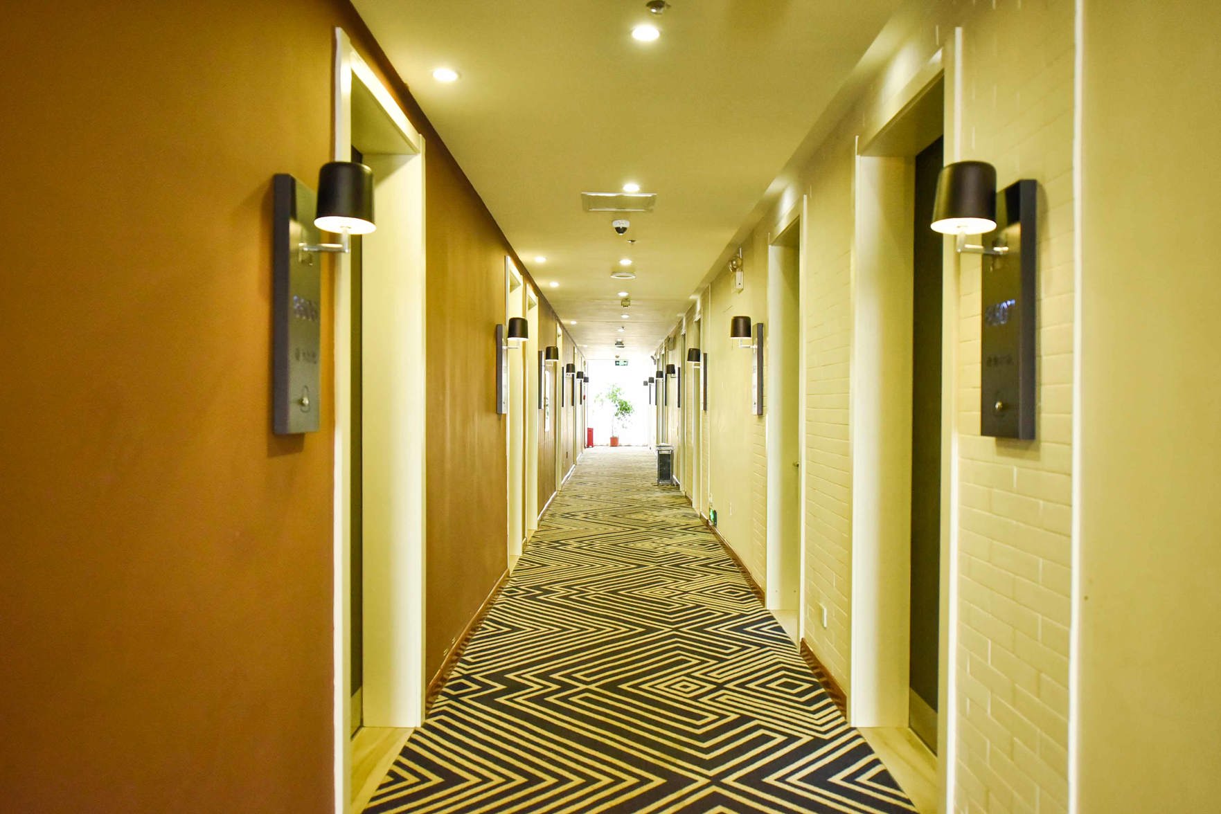 Zhanghe Hotel 3*