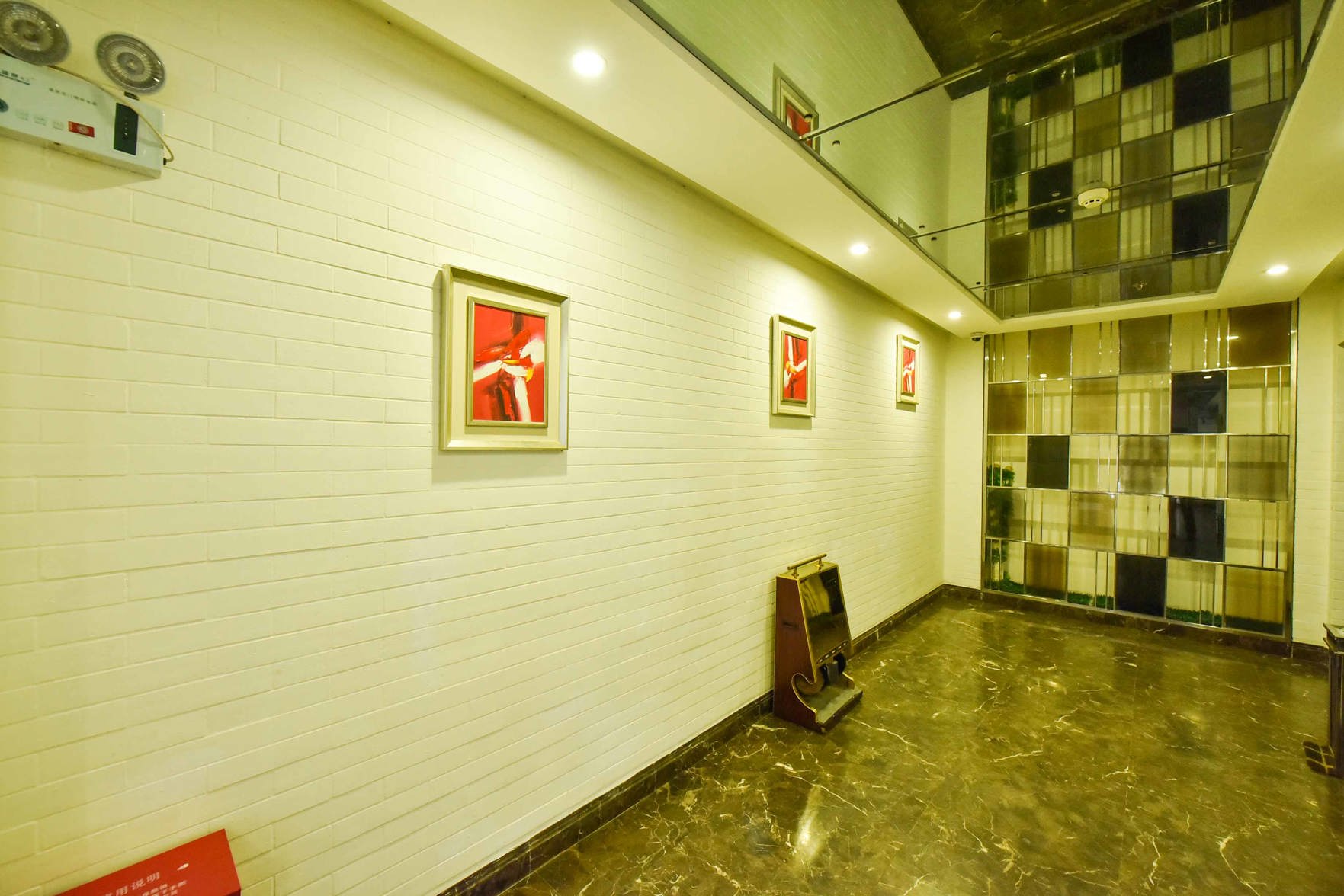 Zhanghe Hotel 3*
