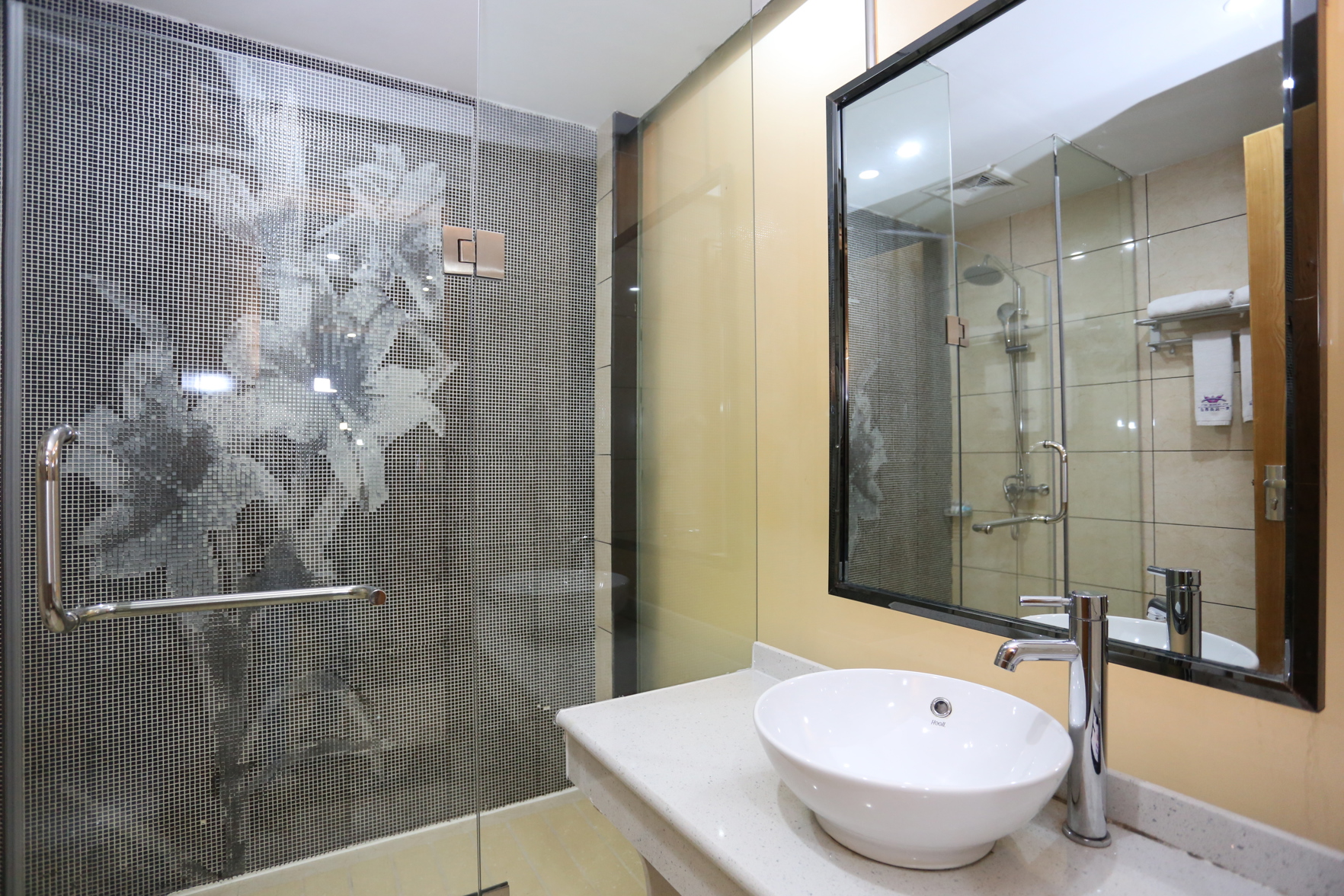 Weiyi Fengshang Hotel (Zhangjiajie Railway Station) 2*