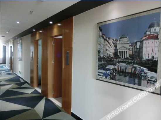 Yeste Hotel (Yulin Culture Square) 3*