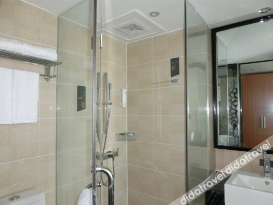 Yeste Hotel (Yulin Culture Square) 3*