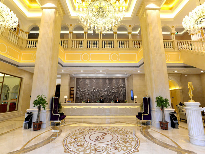 Vienna International Hotel (Qinzhou North District Government High Speed Railway Station) 3*
