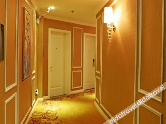 Ai Shang Hotel 2*