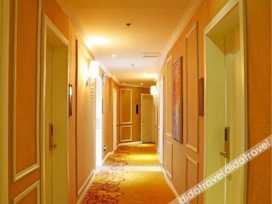 Ai Shang Hotel 2*