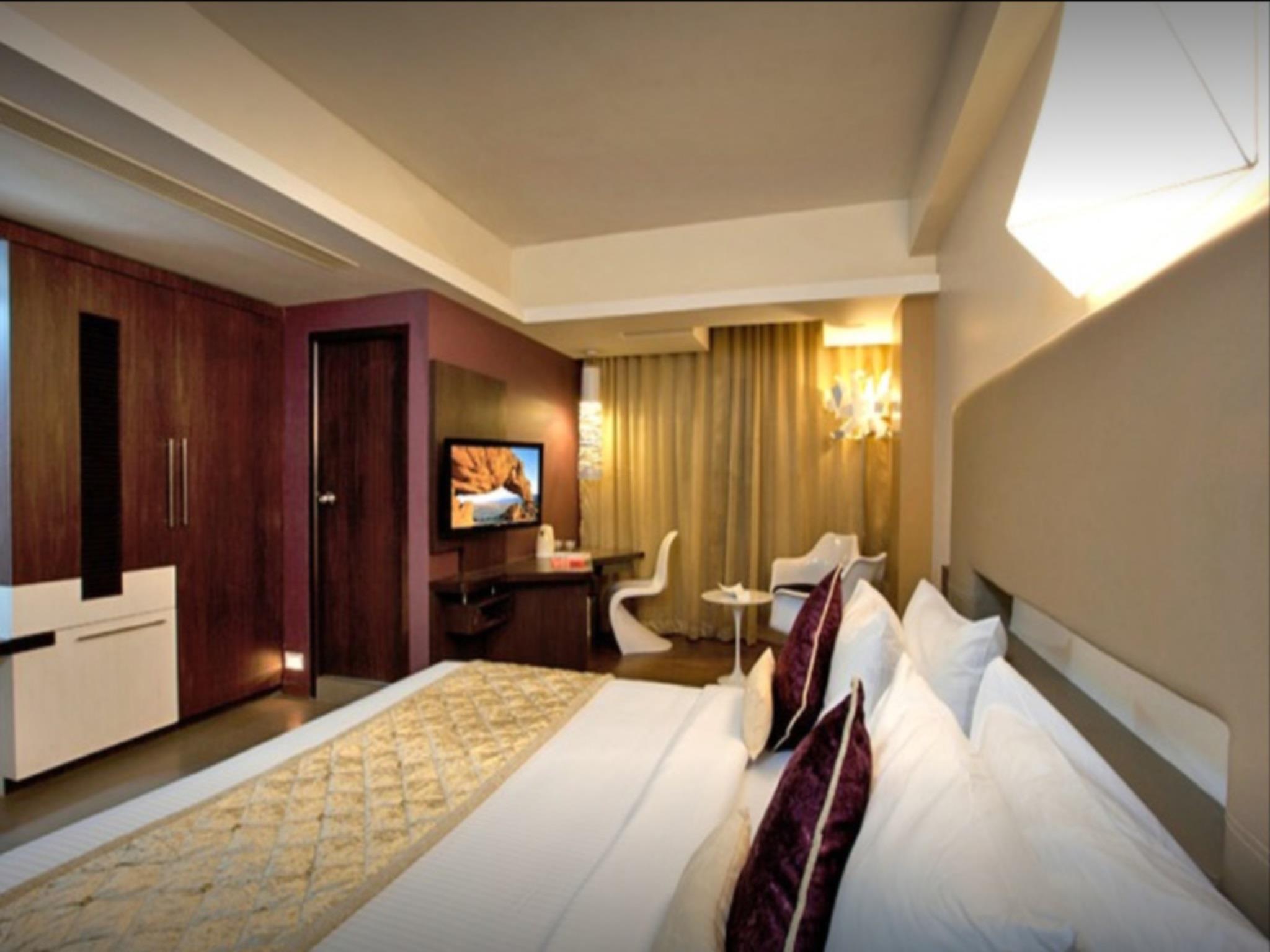 Nexstay Asma Tower 3*