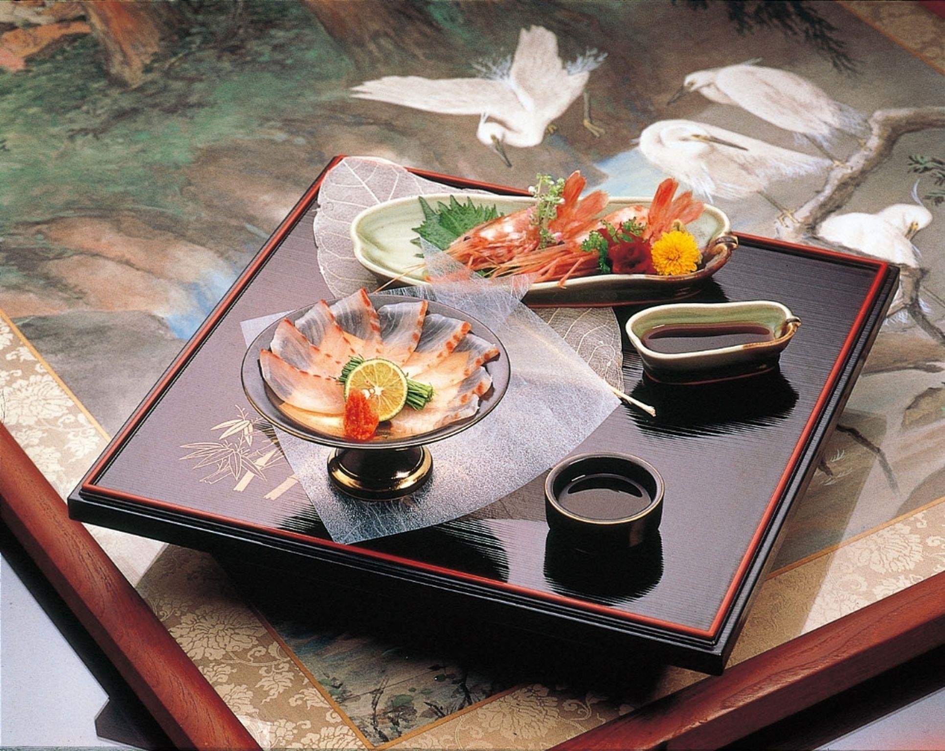 Yamanaka Onsen Shirasagiyu Tawaraya 3*