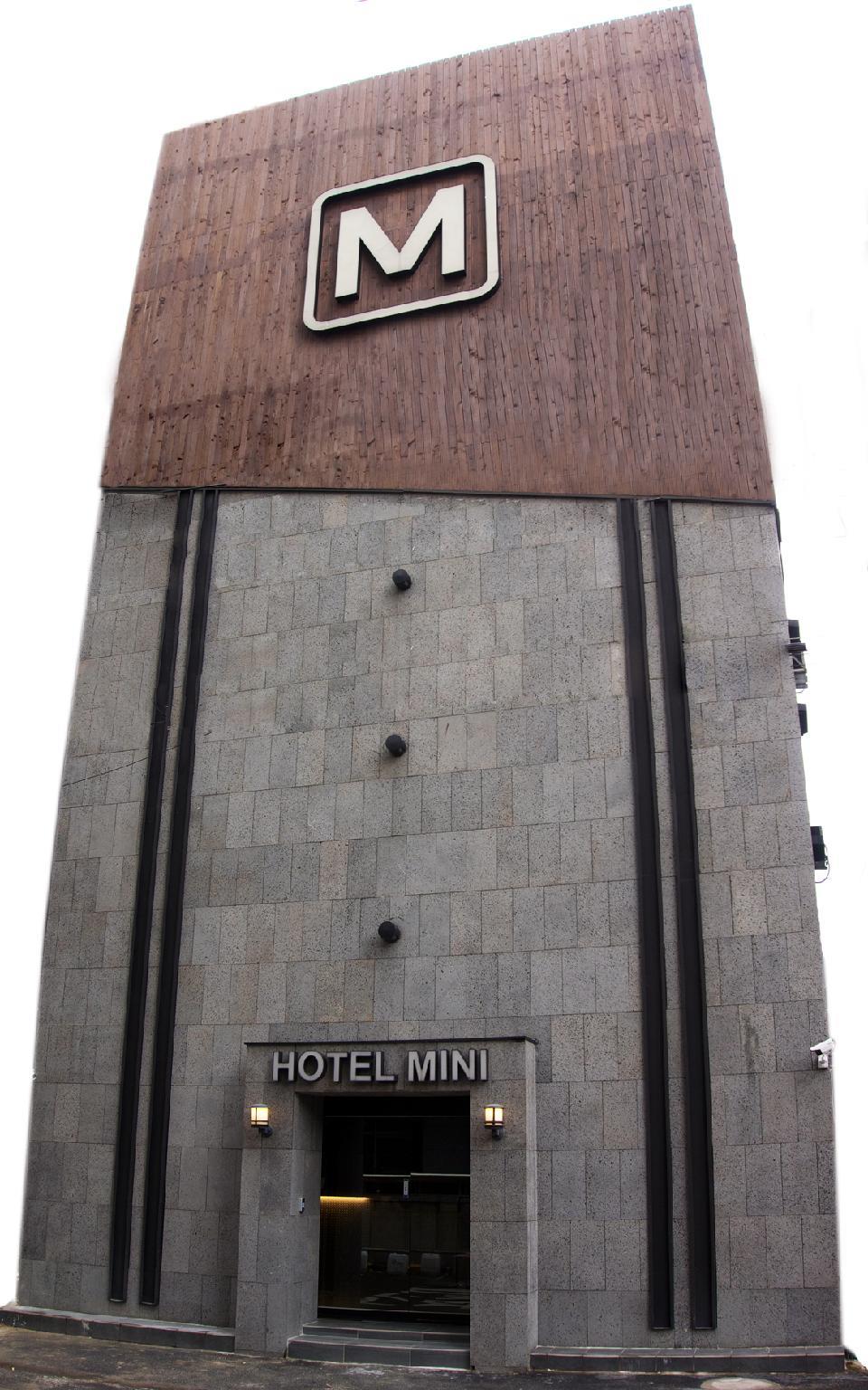 Hotel Mini 2*