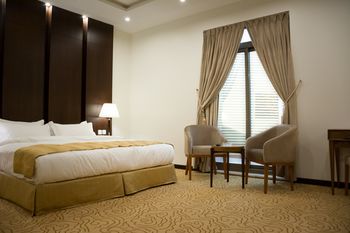 Diamond Hotel 4*