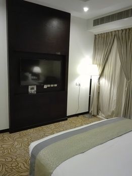 Diamond Hotel 4*