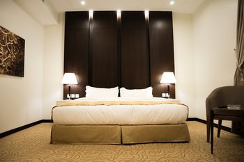 Diamond Hotel 4*