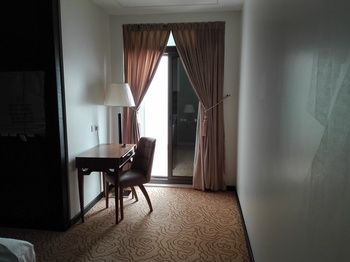 Diamond Hotel 4*