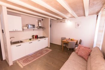 Marconi Rooms Alloggio Segreto 2*