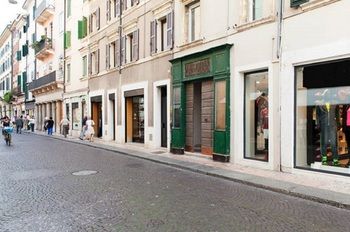 Marconi Rooms Alloggio Segreto 2*
