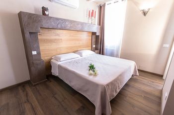 Marconi Rooms Alloggio Segreto 2*