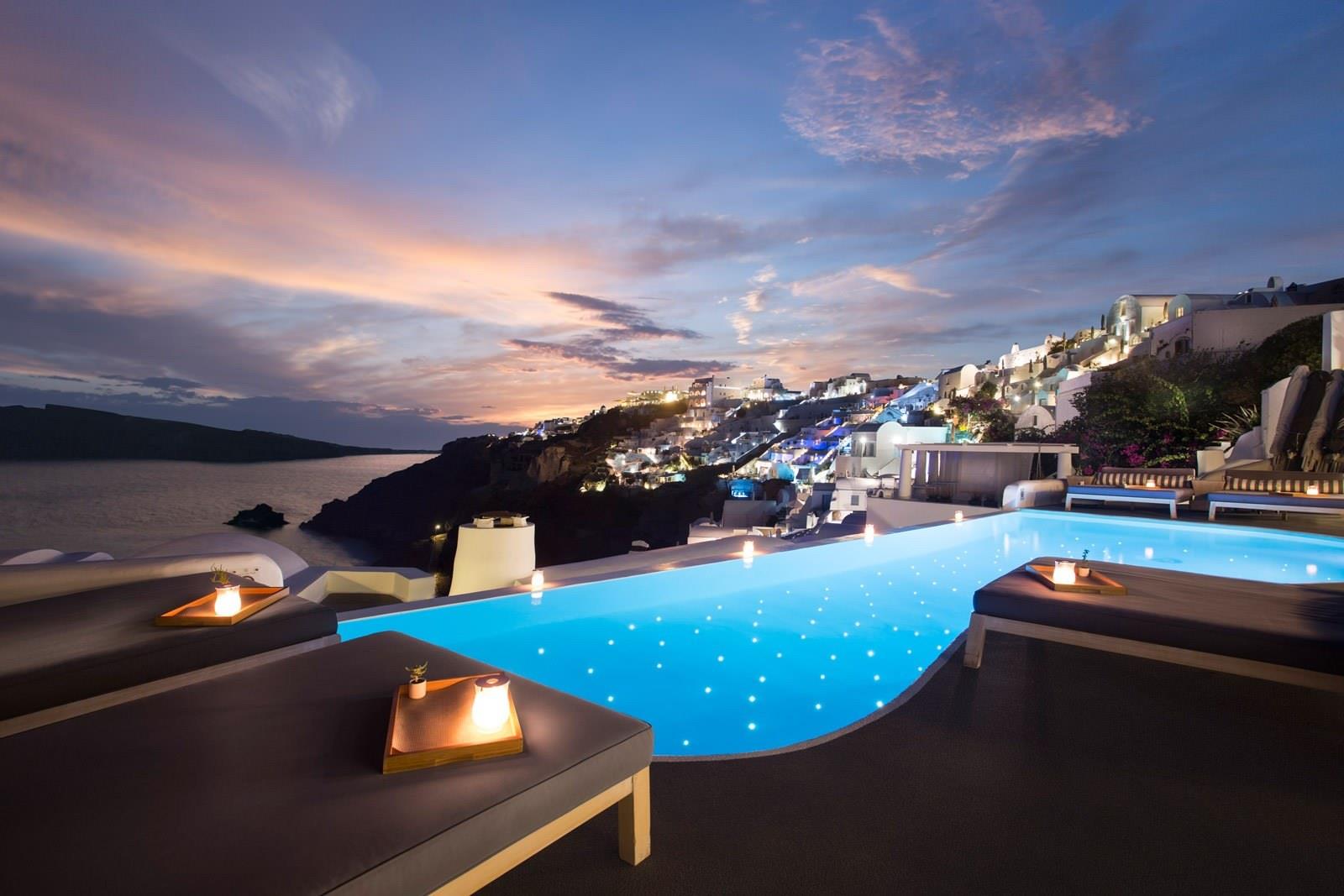 Santorini island Nightlife : ALL the Bars and Clubs in THIRA – [ Moschos  on-line ]