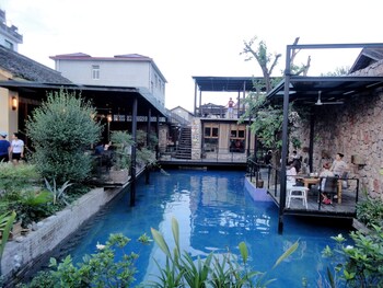 Bantianju Hostel 2*