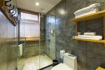 Bantianju Hostel 2*