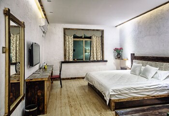Bantianju Hostel 2*