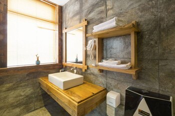 Bantianju Hostel 2*