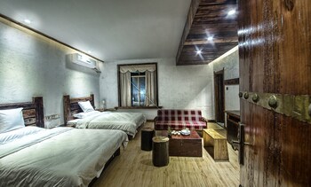 Bantianju Hostel 2*