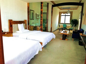 Bantianju Hostel 2*