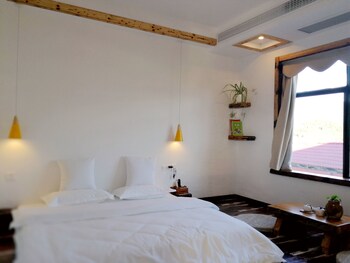Bantianju Hostel 2*