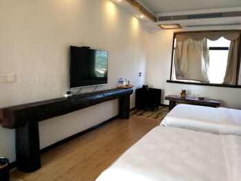 Bantianju Hostel 2*