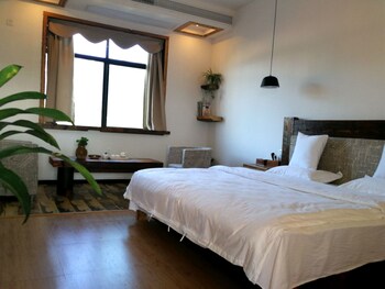 Bantianju Hostel 2*
