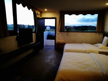 Bantianju Hostel 2*
