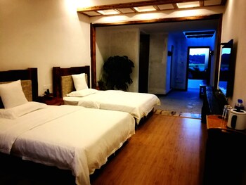 Bantianju Hostel 2*