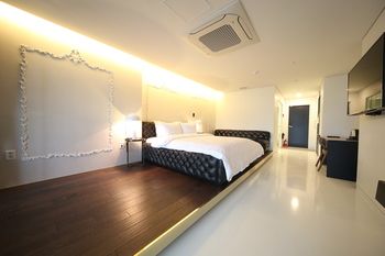 ACC Design Hotel 3*