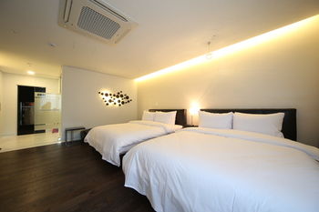 ACC Design Hotel 3*