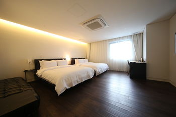 ACC Design Hotel 3*