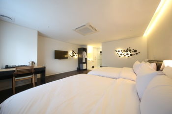 ACC Design Hotel 3*