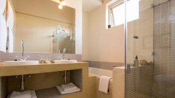 Welgelegen House by RETURN Africa 3*