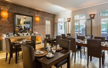 Welgelegen House by RETURN Africa 3*