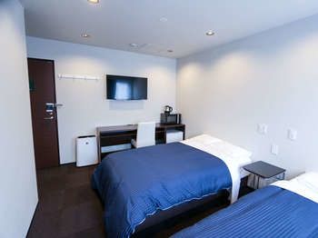 HOTEL LiVEMAX Yokohama Kannai Ekimae 2*