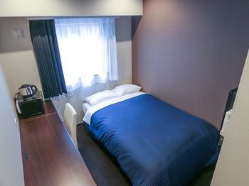 HOTEL LiVEMAX Yokohama Kannai Ekimae 2*