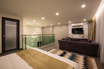 Asiatic Hotel 2*