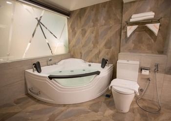 Asiatic Hotel 2*
