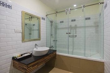 Aava Malacca Hotel 3*