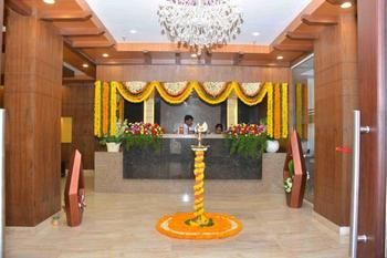 Triguna Clarks Inn 3*